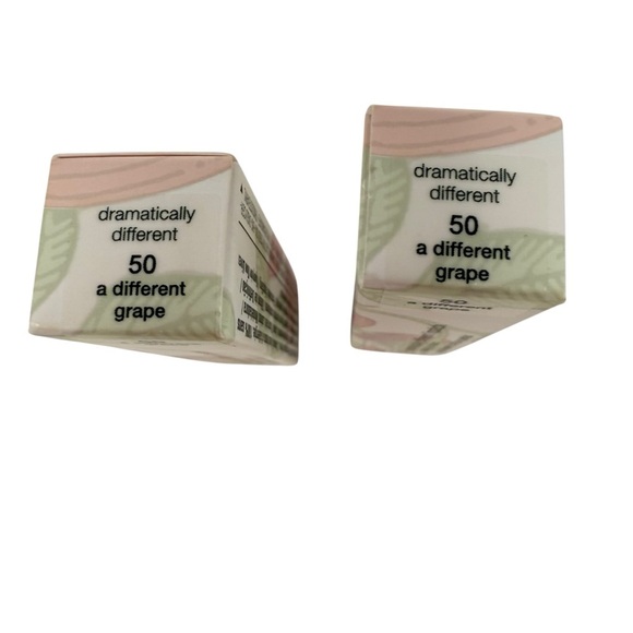 Clinique Dramatically Different Lipstick 50 A Different Grape Lot of 2 New - Picture 3 of 6